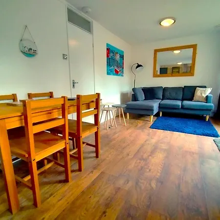 Painters 2-bed Nr & Hayle St Ives